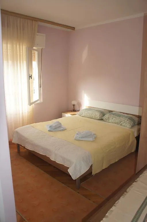 Apartments Dijana Rab Island  Supetarska Draga