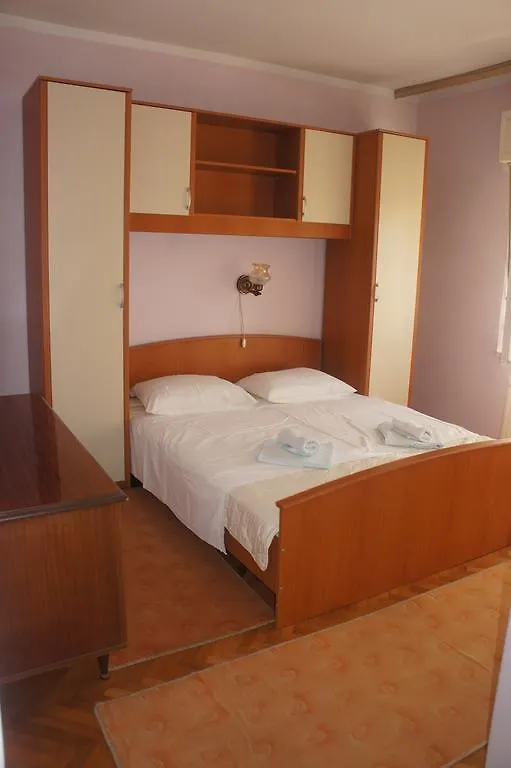 Apartments Dijana Rab Island Supetarska Draga